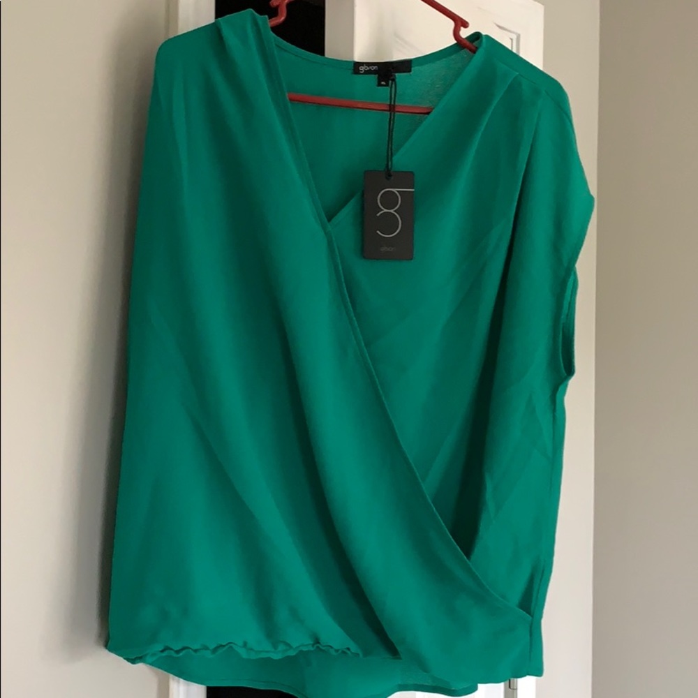 NWT Gibson top